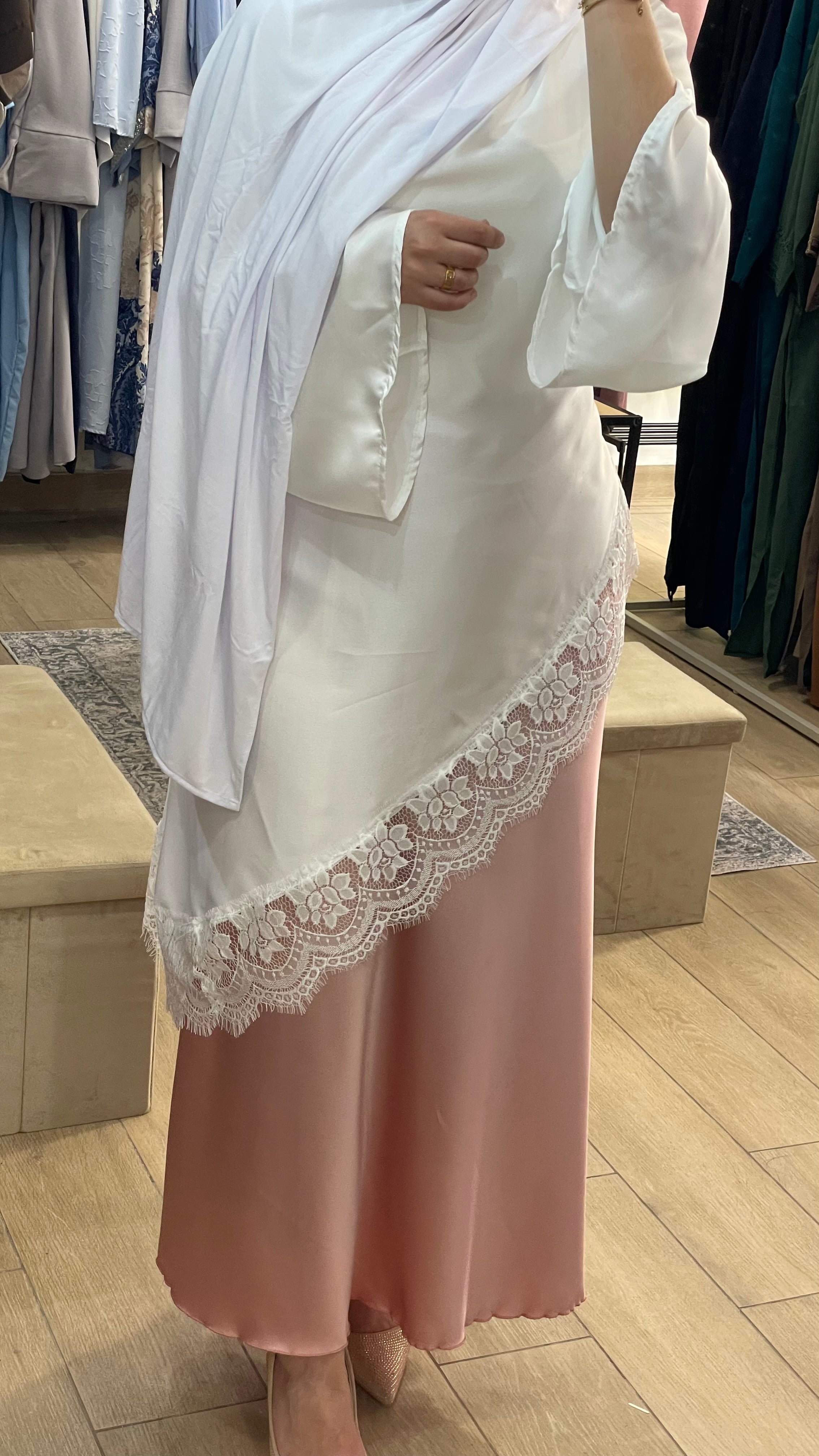 Camiseta encaje ajustable