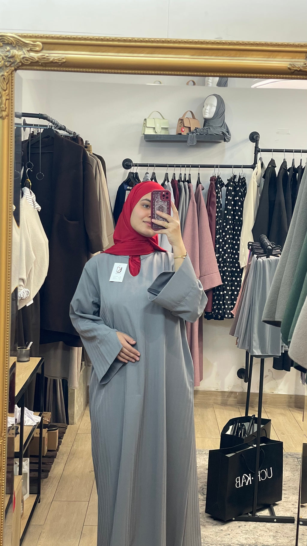 Abaya Rouge